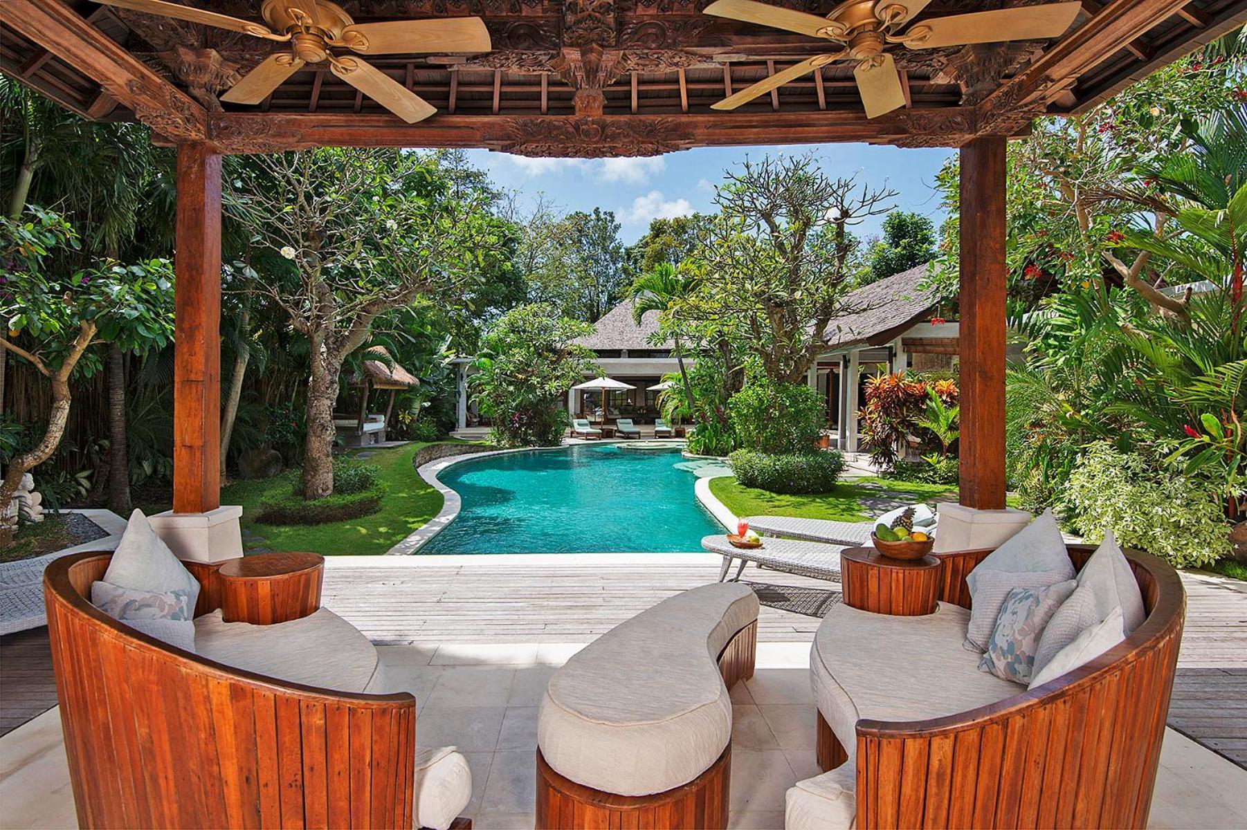 Lataliana Seminyak Villa Exterior photo