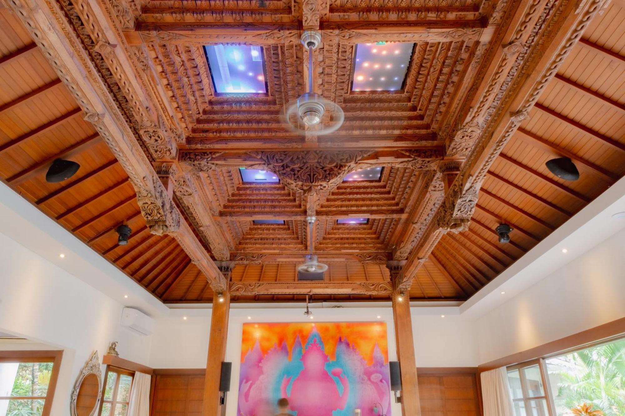 Lataliana Seminyak Villa Exterior photo